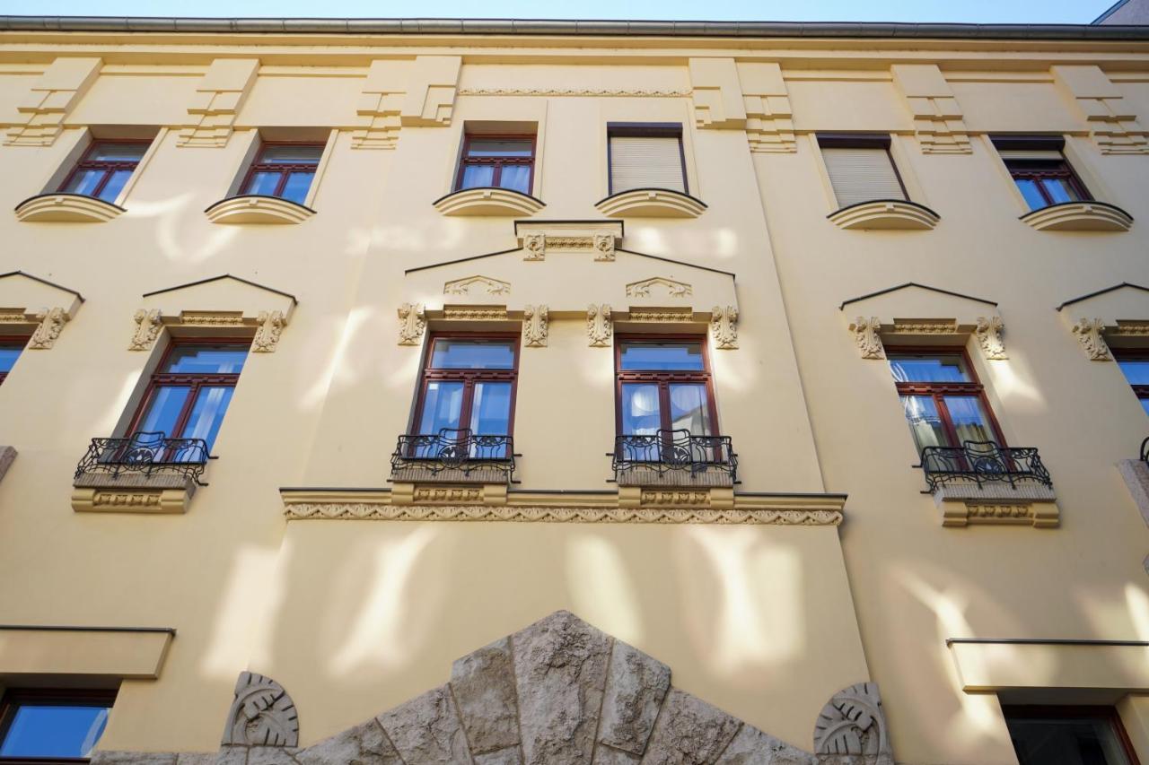 Gozsdu Downtown Apartment Budapest Ngoại thất bức ảnh